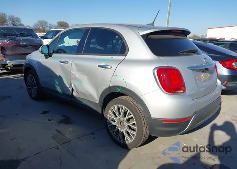 2016 Fiat 500X Trekking z USA, uszkodzony, nr VIN ZFBCFXCT8GP352967